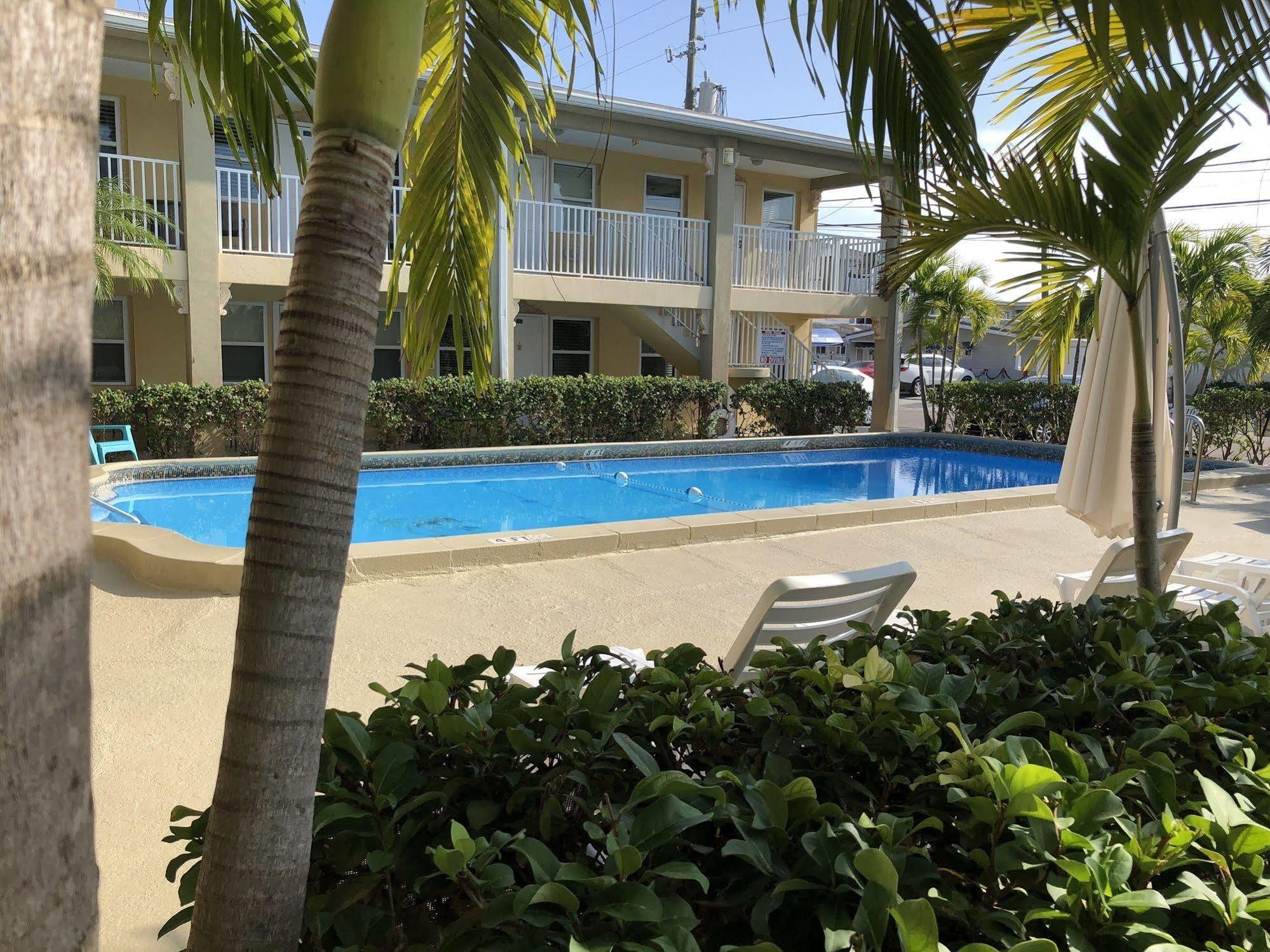 The Costal Hotel เคลียร์วอเตอร์ ภายนอก รูปภาพ